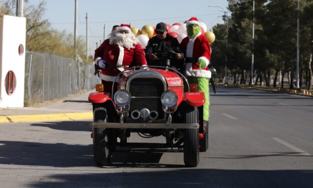 Donan mercados de Juárez 19 mil 500 juguetes a Santa Bombero