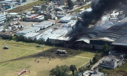 Tragedia aérea sacude Toluca: cae avioneta cerca del aeropuerto y localizan al menos seis cuerpos