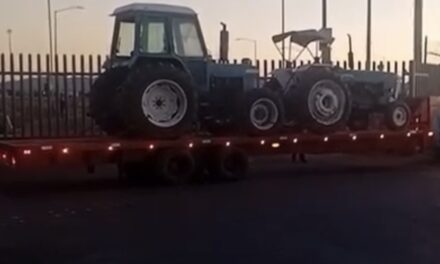 Agricultores vuelven a bloquear puentes internacionales en Ciudad Juárez