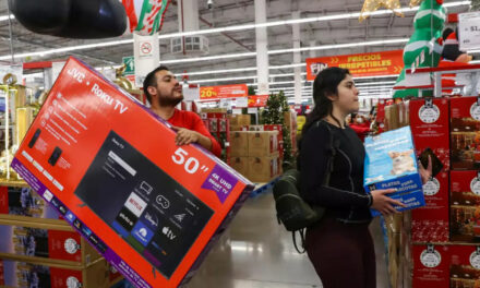 ¡Profeco los exhibe! Estas tiendas “inflaron” precios y fingieron descuentos en El Buen Fin 2025