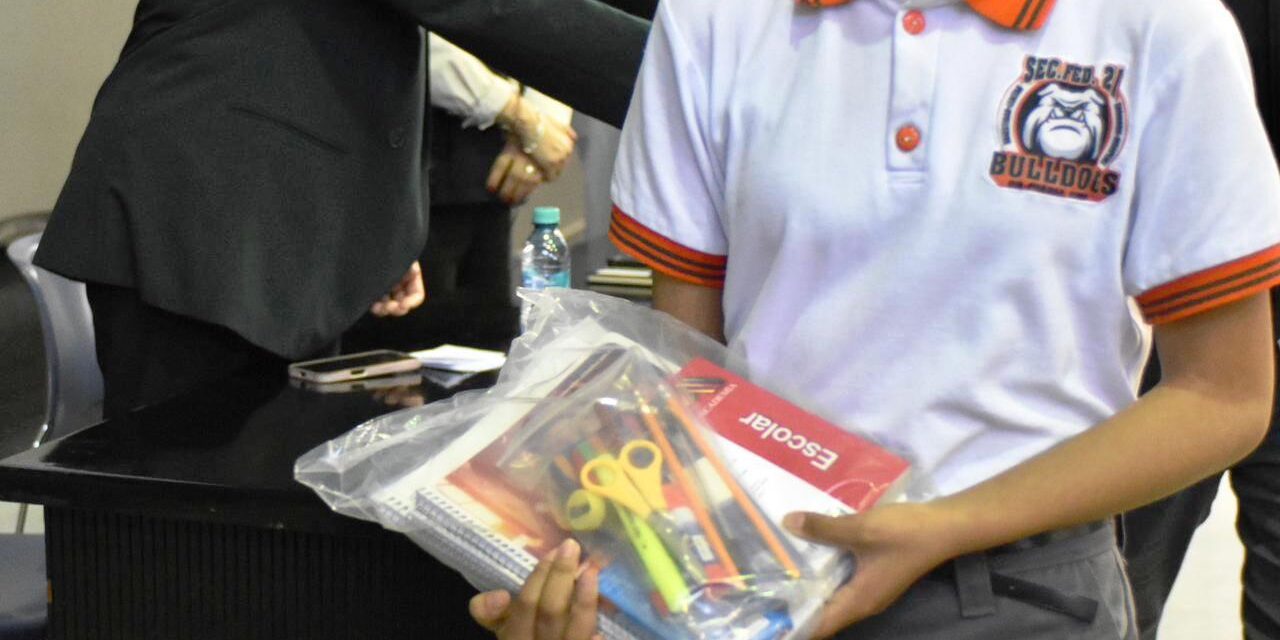 Beneficia Estado con mochilas y útiles escolares a 41 mil estudiantes de Educación Básica de Ciudad Juárez