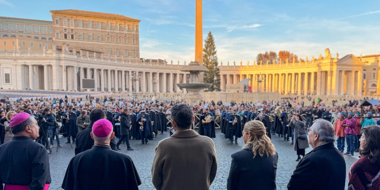 Maru Campos inaugura con nacimiento rarámuri exposición de 100 pesebres en el Vaticano