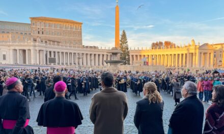 Maru Campos inaugura con nacimiento rarámuri exposición de 100 pesebres en el Vaticano