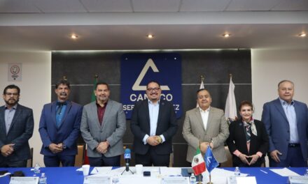 CANACO SERVyTUR Juárez devela galería de expresidentes y rinde homenaje a líderes que marcaron su historia