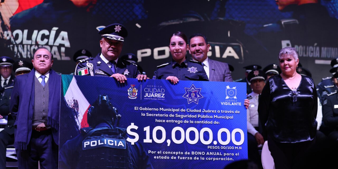 Reconoce Presidente Pérez Cuéllar a mujeres y hombres de la policía municipal