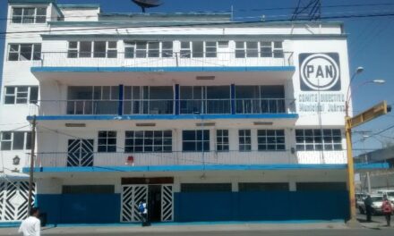 Pérez Cuéllar reta al PAN: o paga el predial o sus propiedades irán a remate