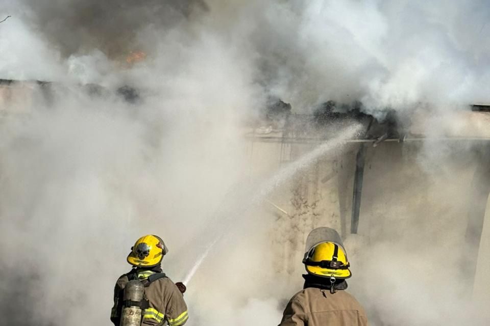Atiende Protección Civil incendio en departamentos de la colonia Jardines de San Marcos