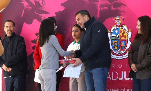 Entrega Presidente Pérez Cuéllar obras en el Colegio de Bachilleres 16