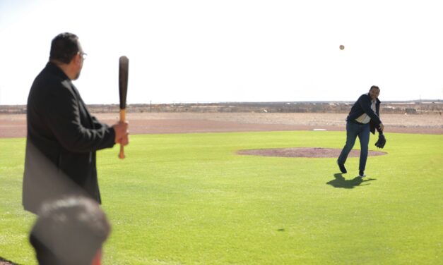 Entrega Presidente Pérez Cuéllar obras en el Colegio de Bachilleres 16