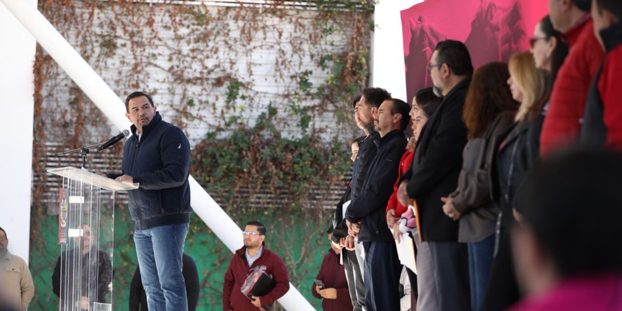 Entrega Presidente Pérez Cuéllar obras en el Colegio de Bachilleres 16