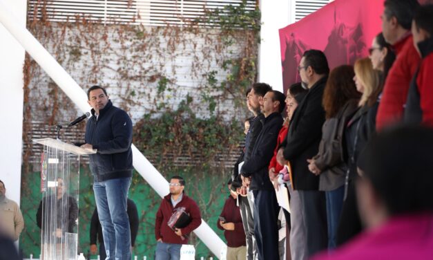 Entrega Presidente Pérez Cuéllar obras en el Colegio de Bachilleres 16