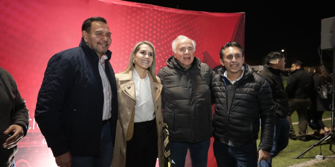Entrega alcalde red eléctrica e infraestructura de alumbrado en instalaciones de Club de Fútbol Veteranos