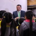 Responde Presidente Pérez Cuéllar a preguntas de niñas y niños