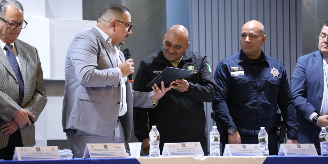 Empresarios reconocen a héroes anónimos y rinden homenaje a Bomberos y Rescate