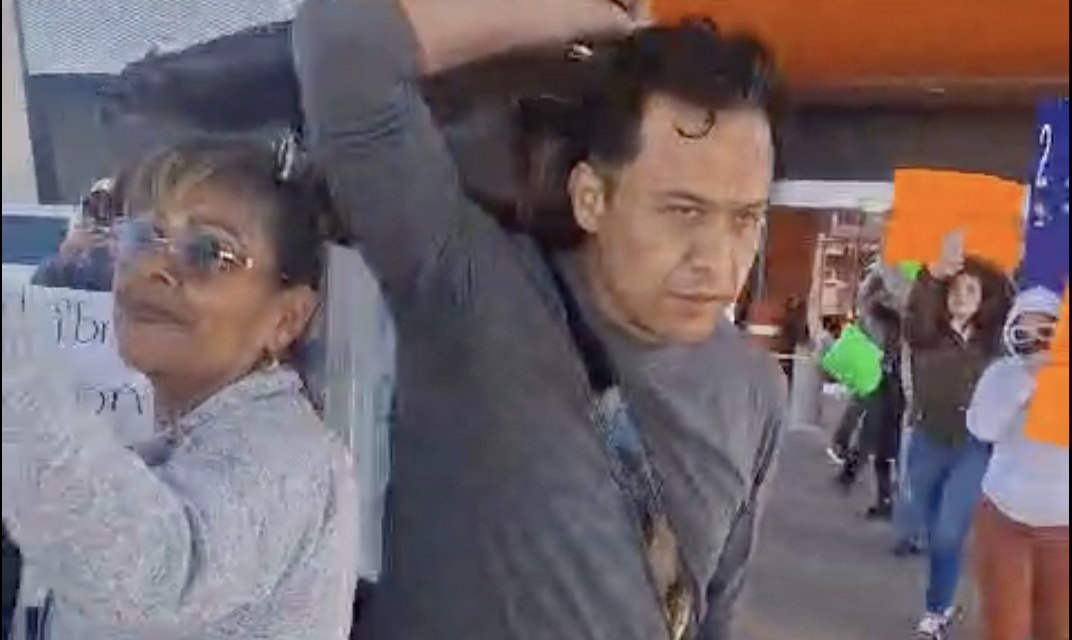 Protestan en Juárez ante presunto regreso de Marx Arriaga a la UACJ