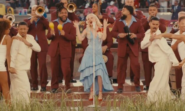 Bad Bunny sacude el Super Bowl con un mensaje de unión para toda América