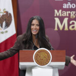 Salma Hayek visita a la presidenta Claudia Sheinbaum para respaldar la nueva Ley Federal de Cine