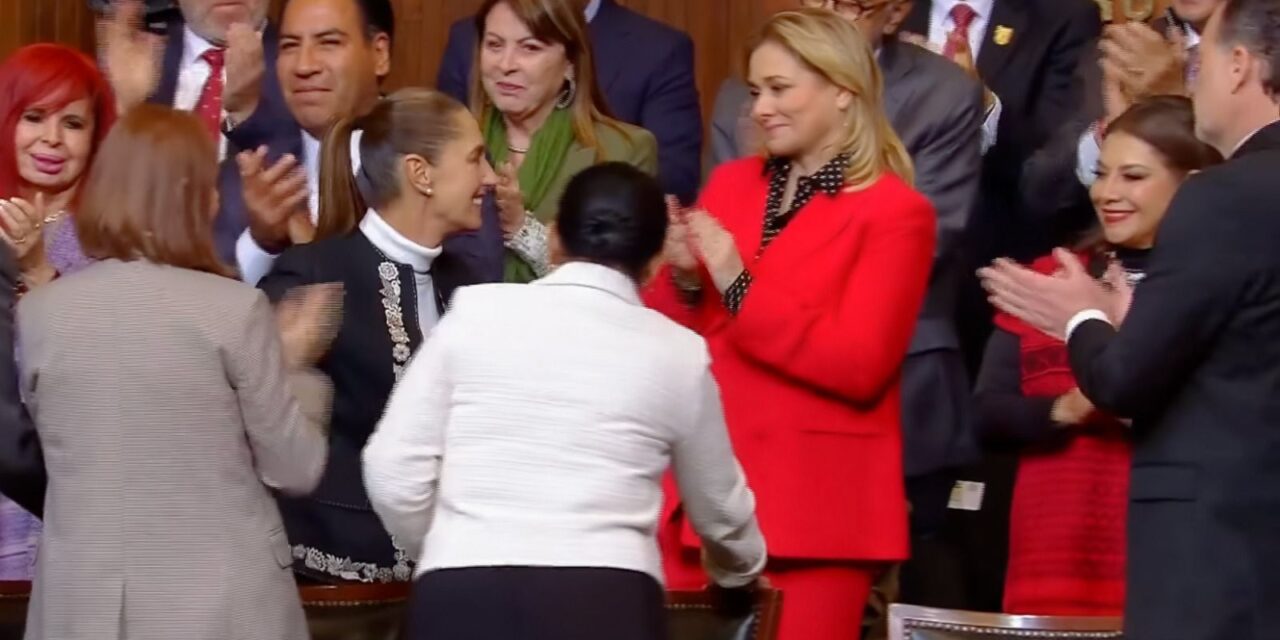 Maru Campos participa en ceremonia conmemorativa por el 109 Aniversario de la Constitución