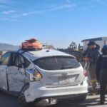 Atienden accidente vehicular sobre Camino Real; cinco personas resultan lesionadas