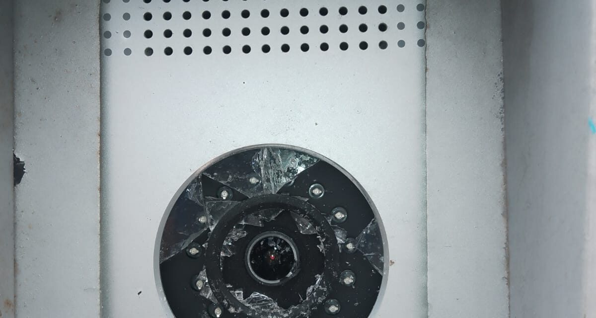 🎥 ¡Daño cámara del CERI… con una pistola de juguete!