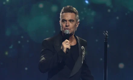 Robbie Williams confirma concierto en la CDMX para octubre de 2026