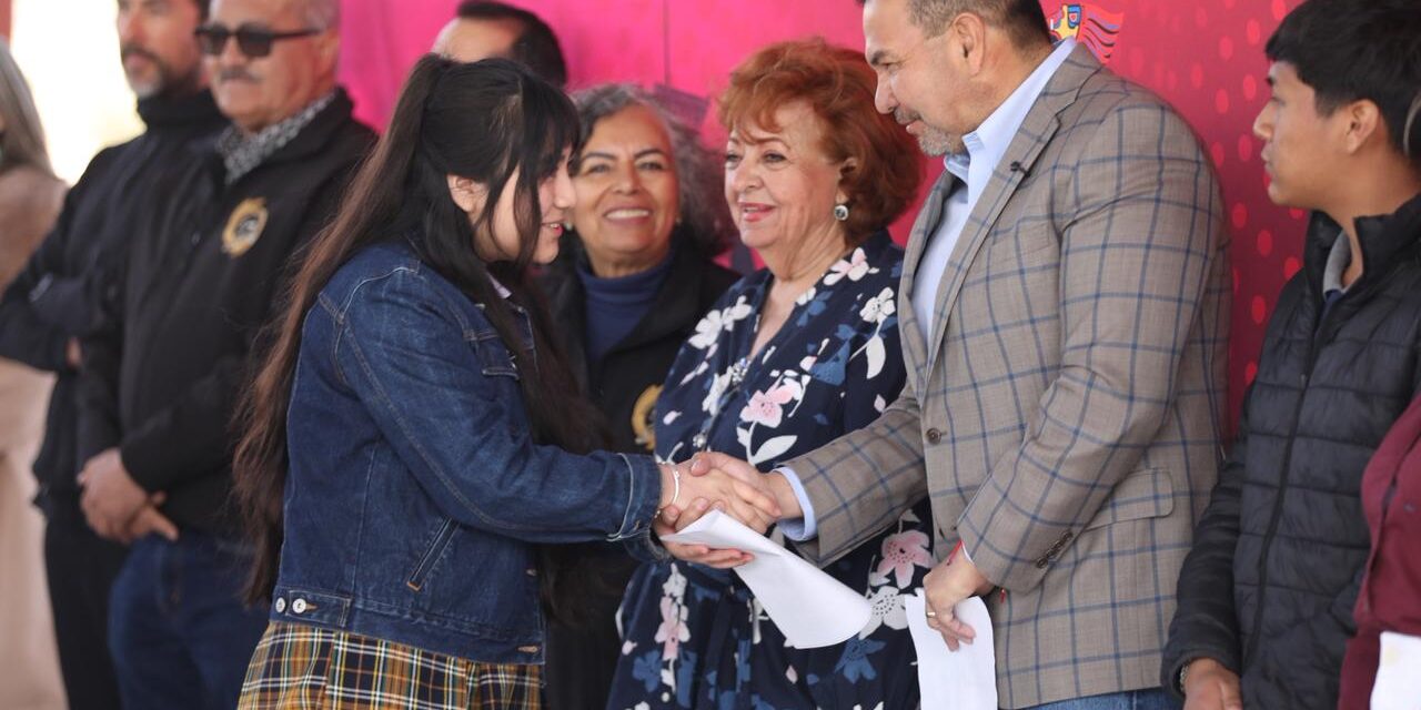 Destaca el Presidente Pérez Cuéllar inversión municipal en las escuelas públicas