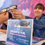 Acerca Gobierno del Estado lentes gratuitos para visión cansada en Pueblito Mexicano