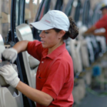 Publican reforma constitucional para reducir jornada laboral a 40 horas semanales