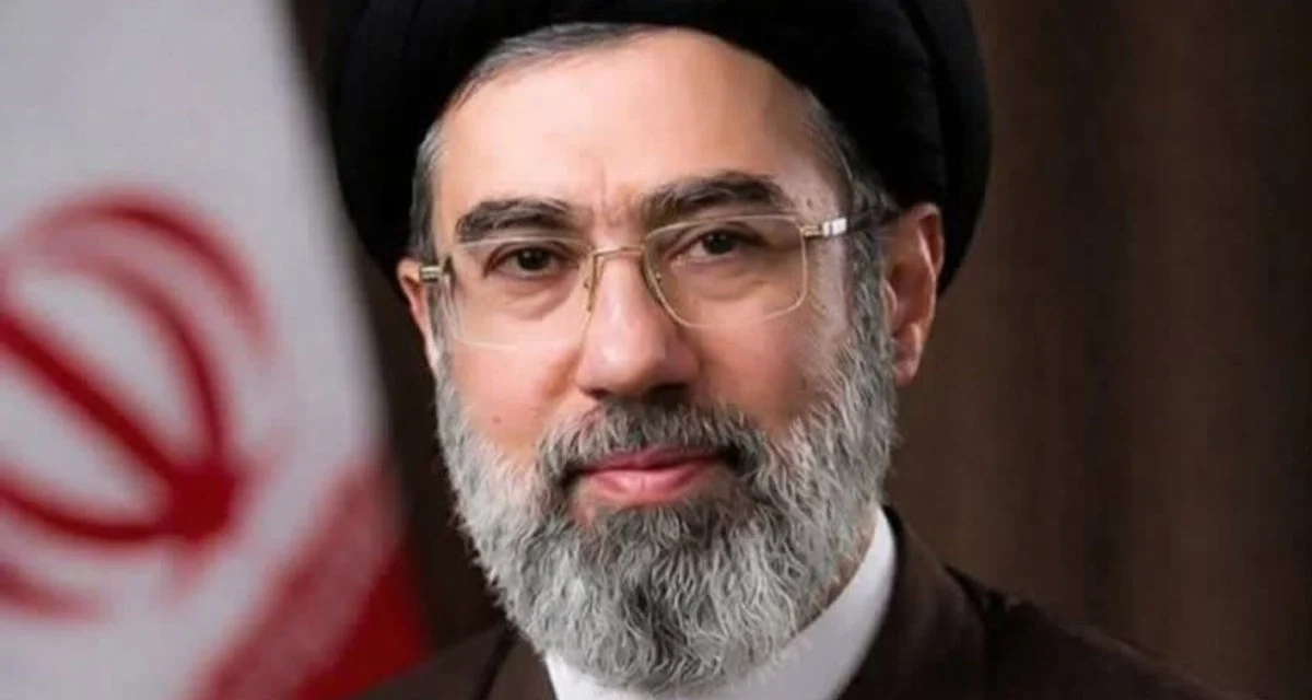 El nuevo líder supremo de Irán insta a mantener cerrado el estrecho de Ormuz y pide retirar bases de EE.UU. en el Golfo