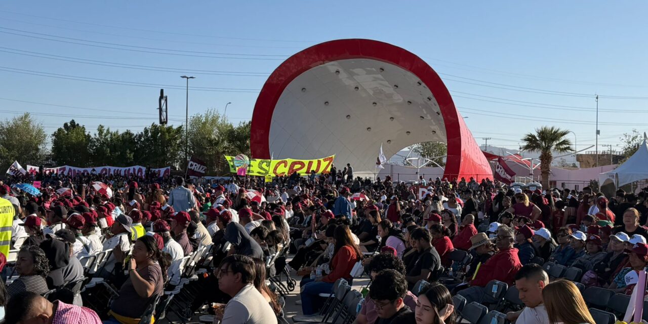 Miles se congregan en Plaza de la Mexicanidad para arranque de “Los Compas de la X Cruz”