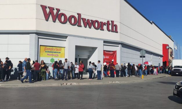 Cientos hacen fila en Feria del Empleo de Canaco en Plaza Sendero Las Torres