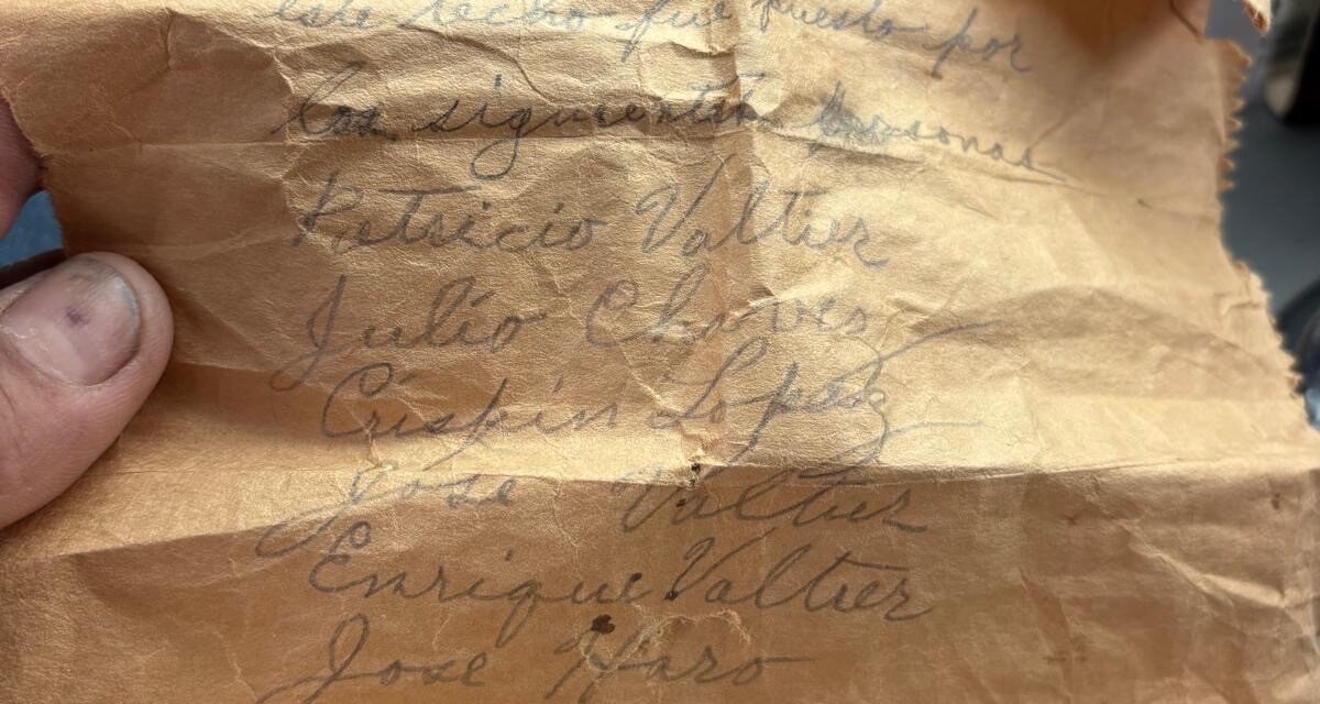 Encuentran mensaje oculto de hace 85 años en iglesia de Fabens durante remodelación