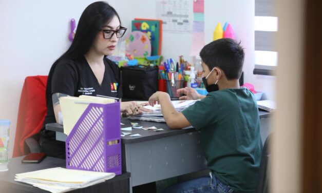 Reinaugura Alcalde la Unidad Básica de Rehabilitación en el Centro Comunitario Olivia Espinosa