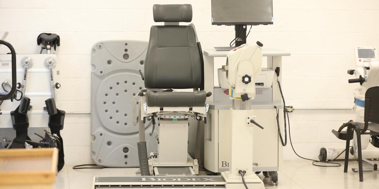 Reinaugura Alcalde la Unidad Básica de Rehabilitación en el Centro Comunitario Olivia Espinosa