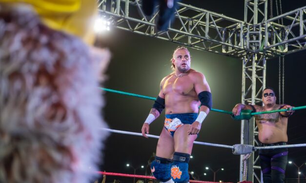 Celebran a los niños con función de lucha libre