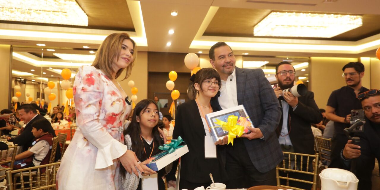 Son niñas y niños funcionarios municipales por un día