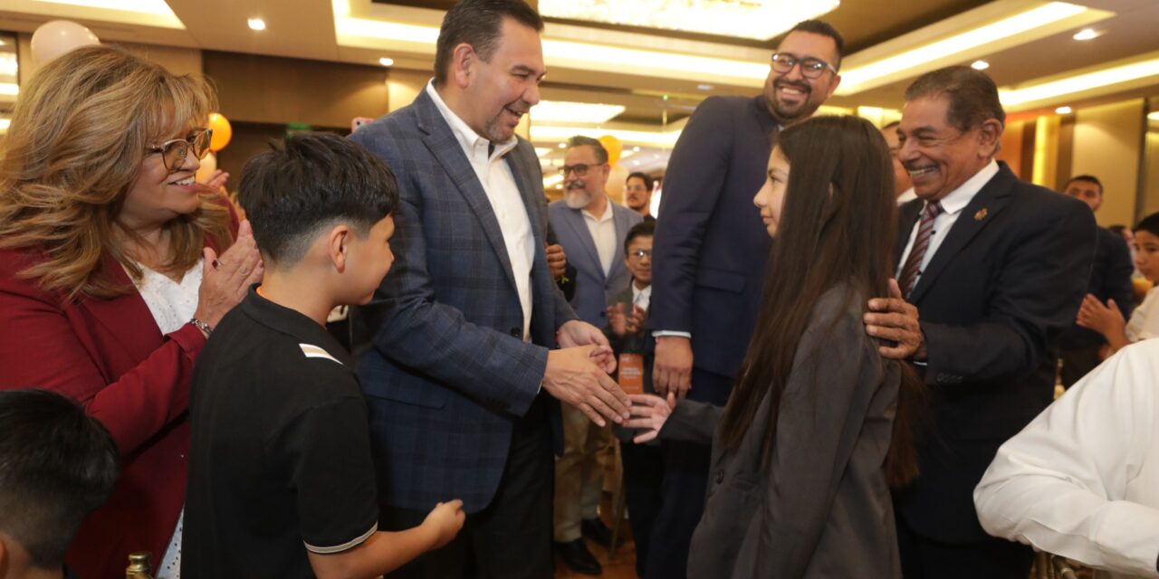 Son niñas y niños funcionarios municipales por un día