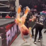 Impacta caída de Iyo Sky en WWE Raw y enciende alarmas