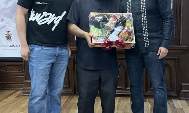 Aczino se reúne con el Presidente Cruz Pérez Cuéllar; respalda evento de freestyle en Juárez