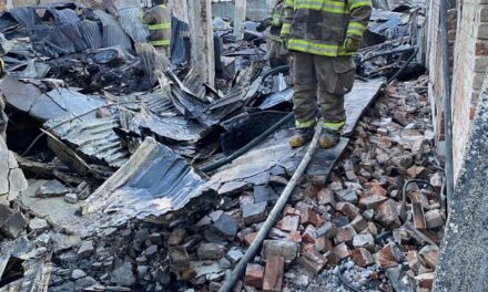 Incendio en predio de la colonia Santa Rosa deja pérdidas materiales y muerte de animales de granja
