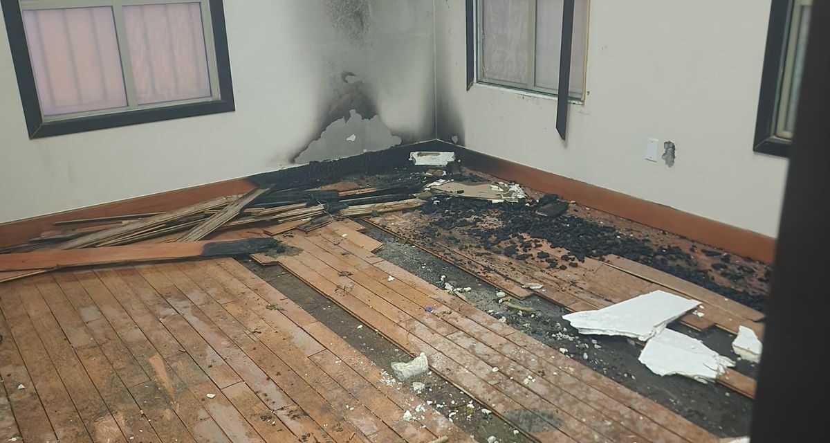 Detienen a hombre por presunto incendio en edificio histórico del Centro