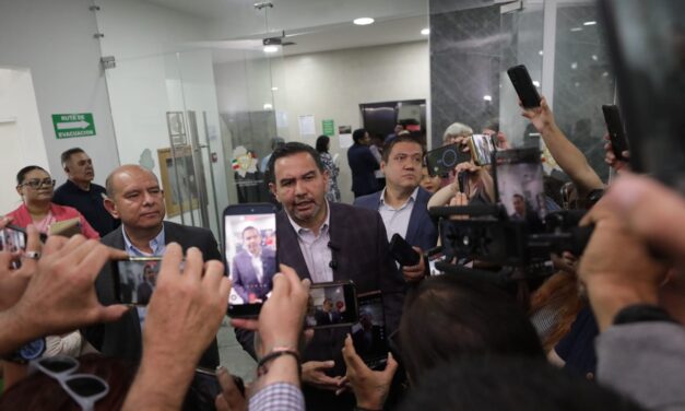 Cruz Pérez Cuéllar exige comparecer ante el Congreso y acusa “mentiras” de la oposición