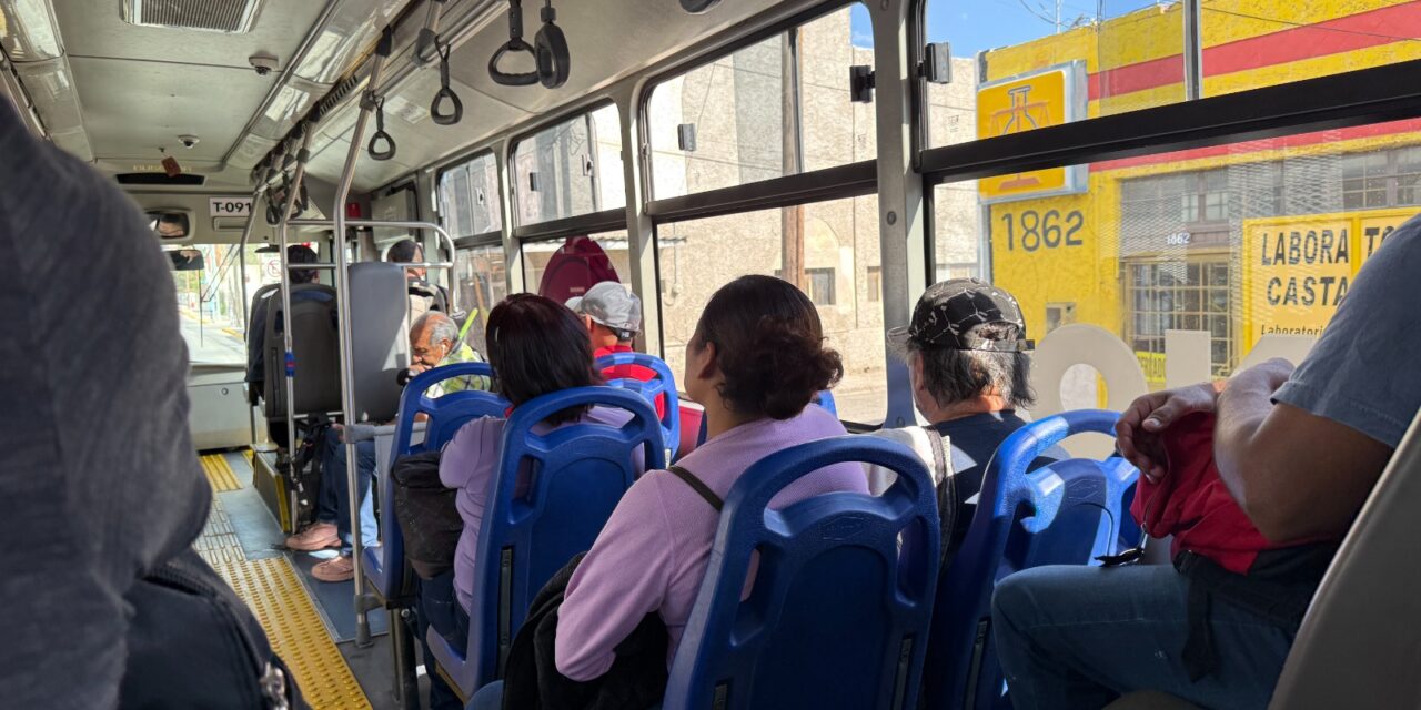 Invitan a hacer uso responsable de los asientos preferenciales del JuárezBus