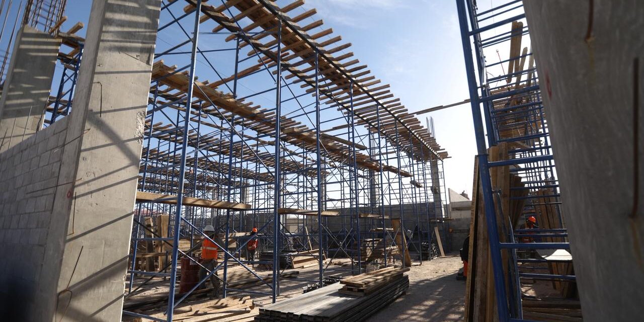 Visita el Presidente Pérez Cuéllar obra del Parque de Policías Club Guardianes Juárez