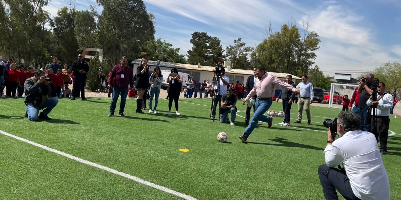 Entrega Municipio nueva cancha en primaria Plan de Ayala con inversión de más de 1.1 millones de pesos