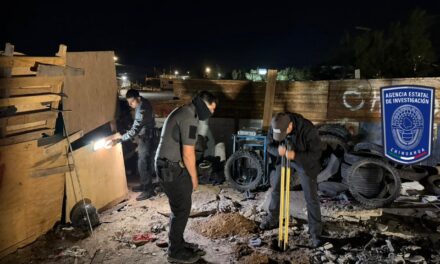 Localizan cuerpo enterrado en patio de vivienda en Ciudad Juárez