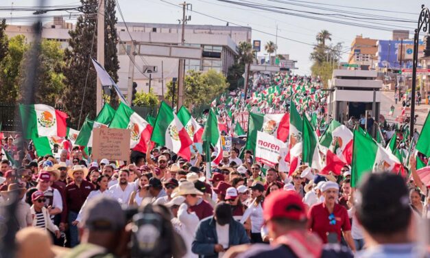 Ariadna Montiel respalda juicio político contra Maru Campos durante cierre de marcha en Chihuahua