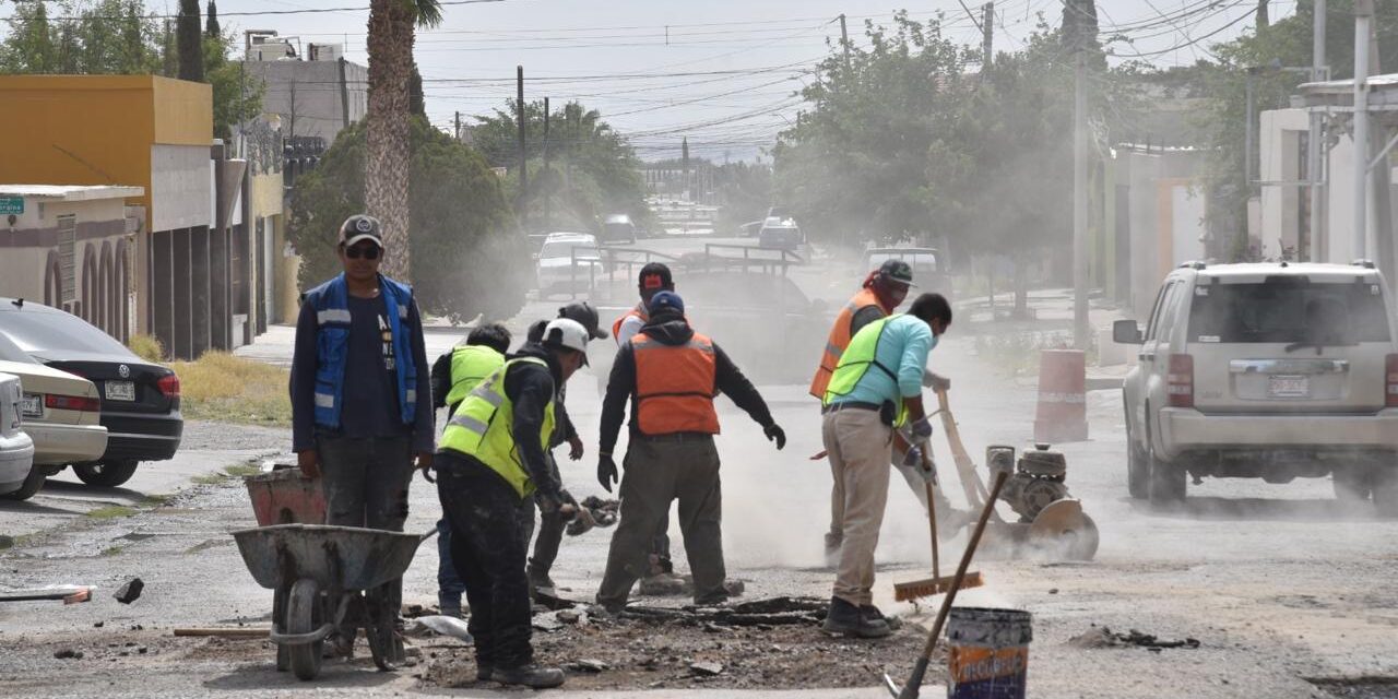 Tapó municipio 2,380 baches durante el mes de abril