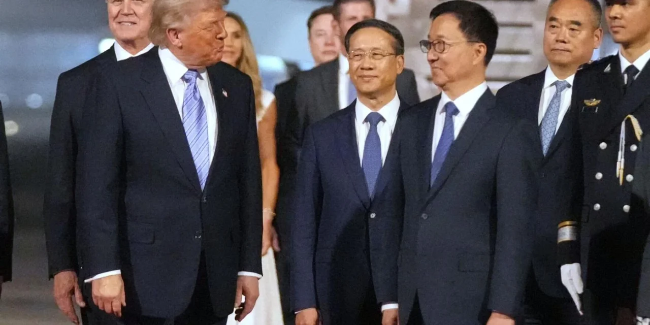 Trump llega a China para histórica reunión con Xi Jinping en medio de tensiones mundiales