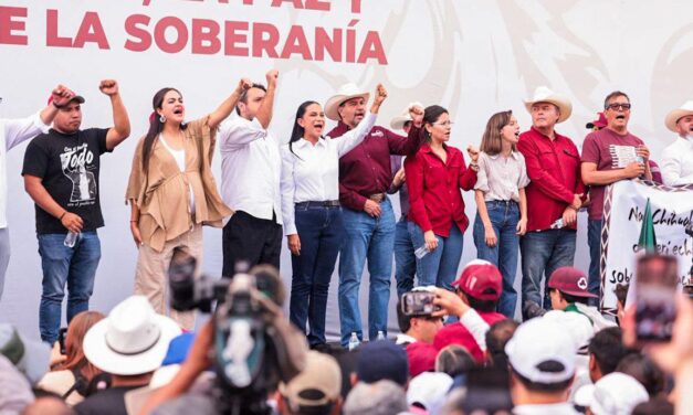 Ariadna Montiel respalda juicio político contra Maru Campos durante cierre de marcha en Chihuahua